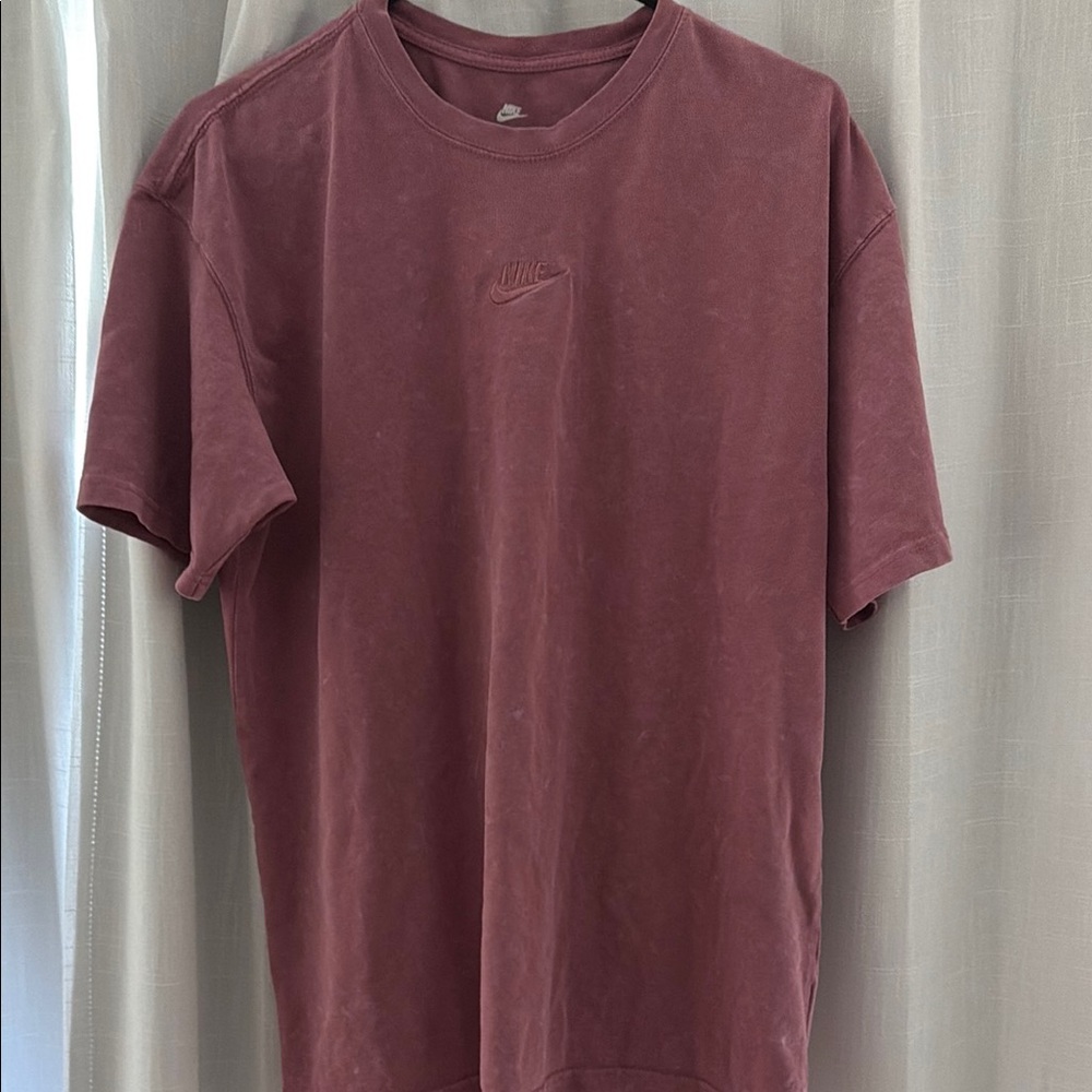 Nike Men's Washed mauve color tee